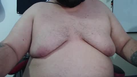 Snapshot of rudebearboy_ chatting on 09.25.25 Bear online show from 09.25.25