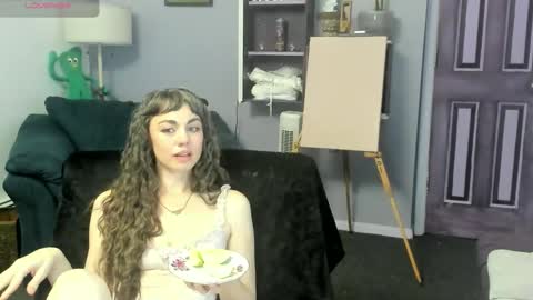 Rue Hallow online show from 06.02.26