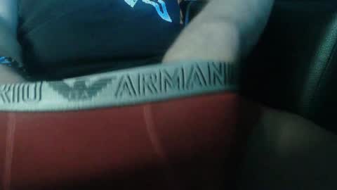 Chico que rico Caliente online show from 01.24.25