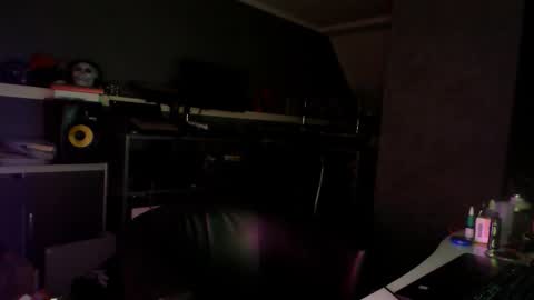 Chico que rico Caliente online show from 02.06.26