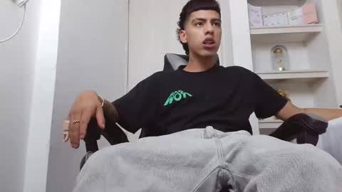  R U S S E L L  online show from 02.07.26