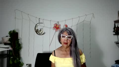ruth_blue21 online show from 12.29.24