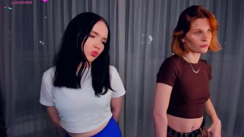 Snapshot of ruthakihn chatting on 10.19.25 Jessica Blondie Lannie Brunette online show from 10.19.25