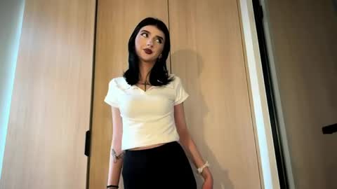 Jess online show from 04.14.26