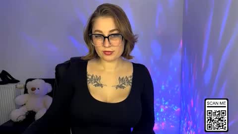 Nika online show from 12.21.25