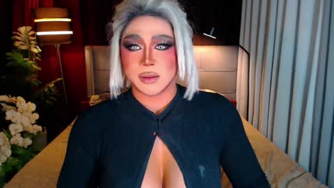 Snapshot of ruthlessmistressx chatting on 12.26.24 Samantha online show from 12.26.24
