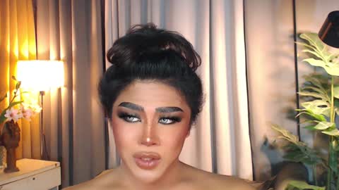 Snapshot of ruthlessmistressx chatting on 02.26.25 Samantha online show from 02.26.25