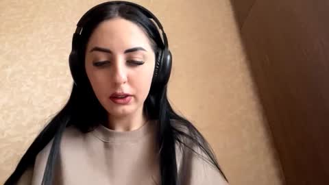 Cindy online show from 11.11.25