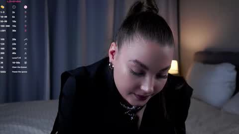 Emma online show from 10.08.25