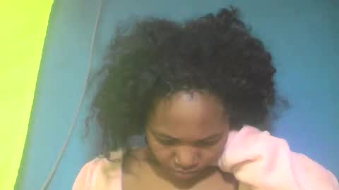 Snapshot of rwuica chatting on 10.27.25 Rwuica online show from 10.27.25