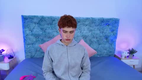 R Y A N   ON   F I R E online show from 02.09.26