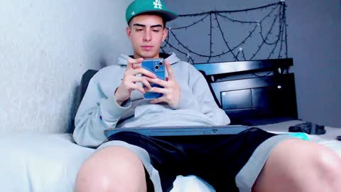 Ryannhill  online show from 01.21.25