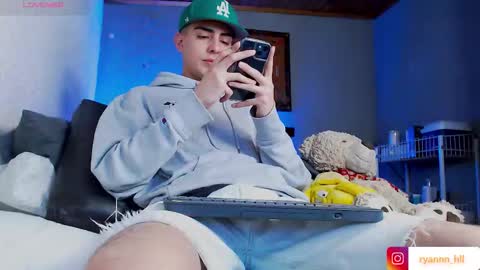 Snapshot of ryannhill_ chatting on 02.17.26 Ryannhill online show from 02.17.26