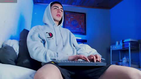 Ryannhill  online show from 04.14.26