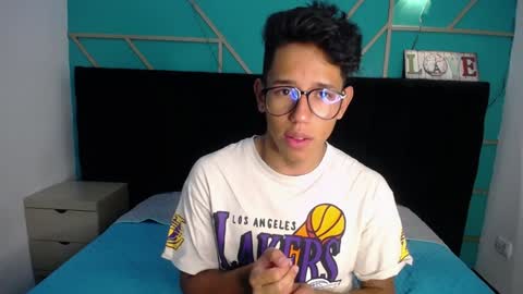 RyanPricee online show from 01.04.25