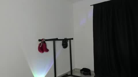 ryanwhite3 online show from 11.10.25