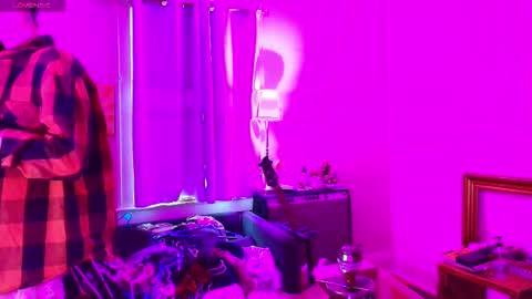 Ryn Michele online show from 10.31.25