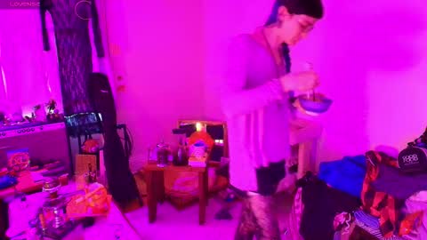 Ryn Michele online show from 11.01.25