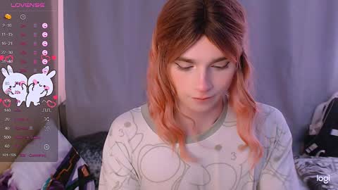 Snapshot of ryuu_sun chatting on 02.07.25 Alice online show from 02.07.25