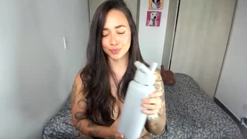 Snapshot of saarah_brownn chatting on 11.24.25 Sara online show from 11.24.25