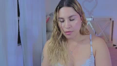 saaya_tay online show from 03.11.26