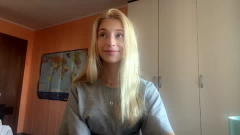 Snapshot of sabinamccrohan chatting on 07.18.26 Sabina online show from 07.18.26