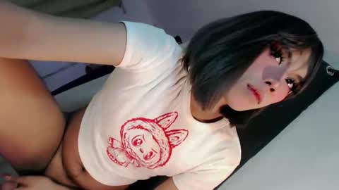 Snapshot of sable_monroe chatting on 09.14.25 cathllea online show from 09.14.25