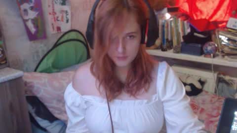 Snapshot of sabochka888 chatting on 09.25.25 sabochka888 online show from 09.25.25