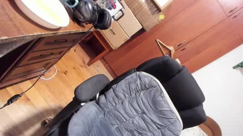 1141323  my Lord Mister Max   moms treasure online show from 03.25.26