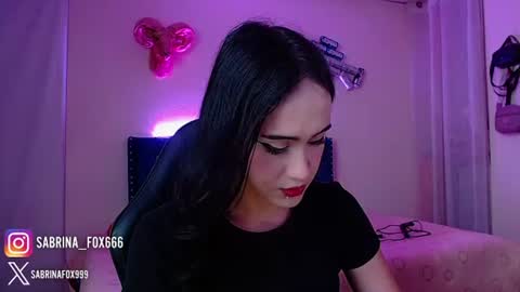 Snapshot of sabriina_fox999 chatting on 06.25.26 sabrina fox online show from 06.25.26