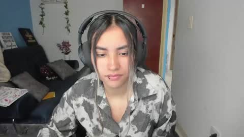 Angie  online show from 02.22.25