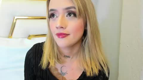 Snapshot of sabrina_cole chatting on 01.08.25 . Sabrina Cole . online show from 01.08.25