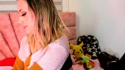 Snapshot of sabrina_cole chatting on 03.01.25 . Sabrina Cole . online show from 03.01.25