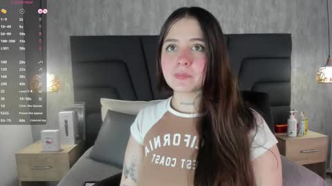 Snapshot of sabrina_lennox chatting on 03.05.25 Sabrina Maria online show from 03.05.25