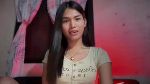 Snapshot of sabrina_maxx chatting on 11.01.25 Nadine online show from 11.01.25