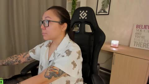 GMT7TueWedThuFriSatSun 0100am-0700am online show from 02.16.26