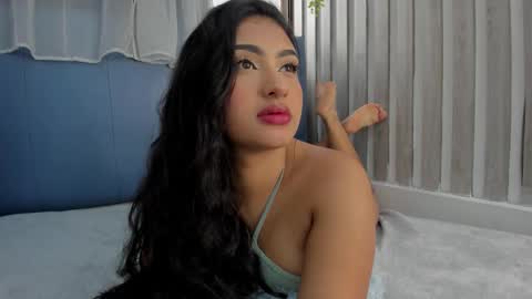 mariana  online show from 09.29.25