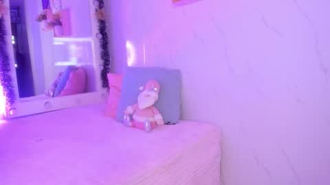 mariana  online show from 11.27.25