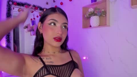 mariana  online show from 11.30.25