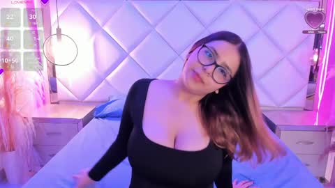 Snapshot of sabrinaleblanc chatting on 05.27.26 sabrinaleblanc online show from 05.27.26