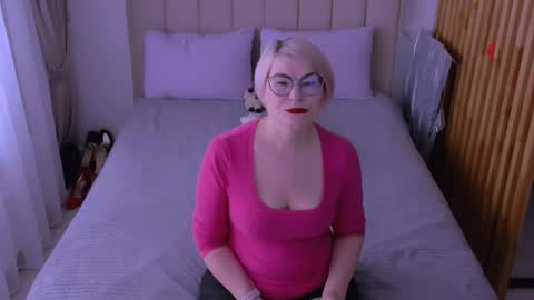 Sabrina MacMarren online show from 03.26.26