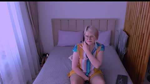 Sabrina MacMarren online show from 03.30.26