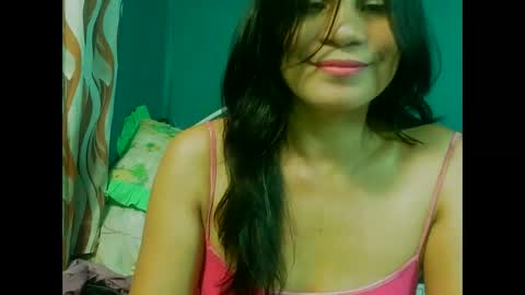 Snapshot of sabrinamae69 chatting on 01.30.25 naden online show from 01.30.25