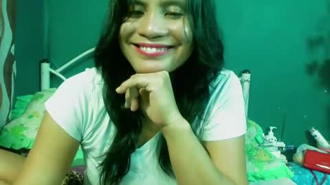 Snapshot of sabrinamae69 chatting on 01.31.25 naden online show from 01.31.25