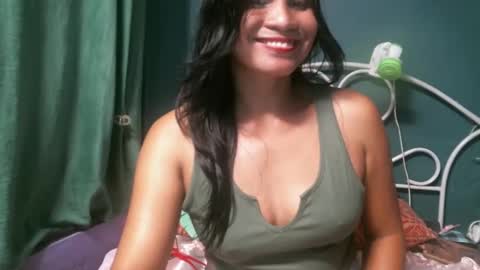 Snapshot of sabrinamae69 chatting on 02.20.25 naden online show from 02.20.25