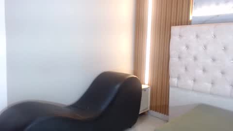 sabrinaroosa202cl online show from 10.27.25