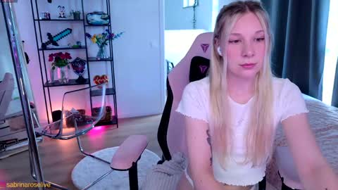 Snapshot of sabrinarose_x chatting on 05.31.26 Sabrina Rose online show from 05.31.26
