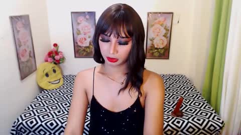 Snapshot of sabrinauniversalcockts chatting on 12.05.24 sabrina online show from 12.05.24