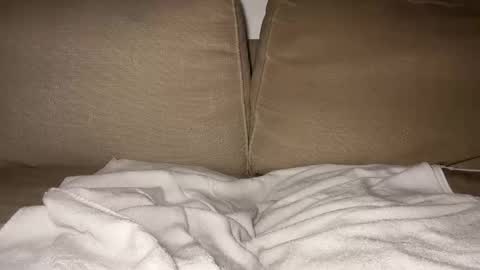 Snapshot of sacha555paris chatting on 10.25.25 Sachaa online show from 10.25.25