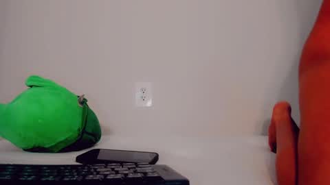 Snapshot of sacha_candy chatting on 02.13.25 Sacha online show from 02.13.25